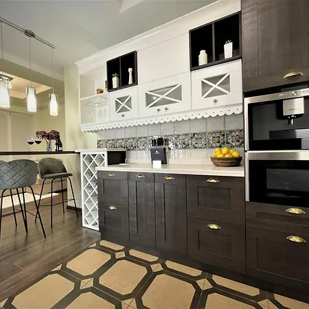 Appartamento Spacious 2 Bedroom In Old Town Chişinău